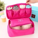 شنطة ومنظم ملابس داخلية وتربروف للسفر