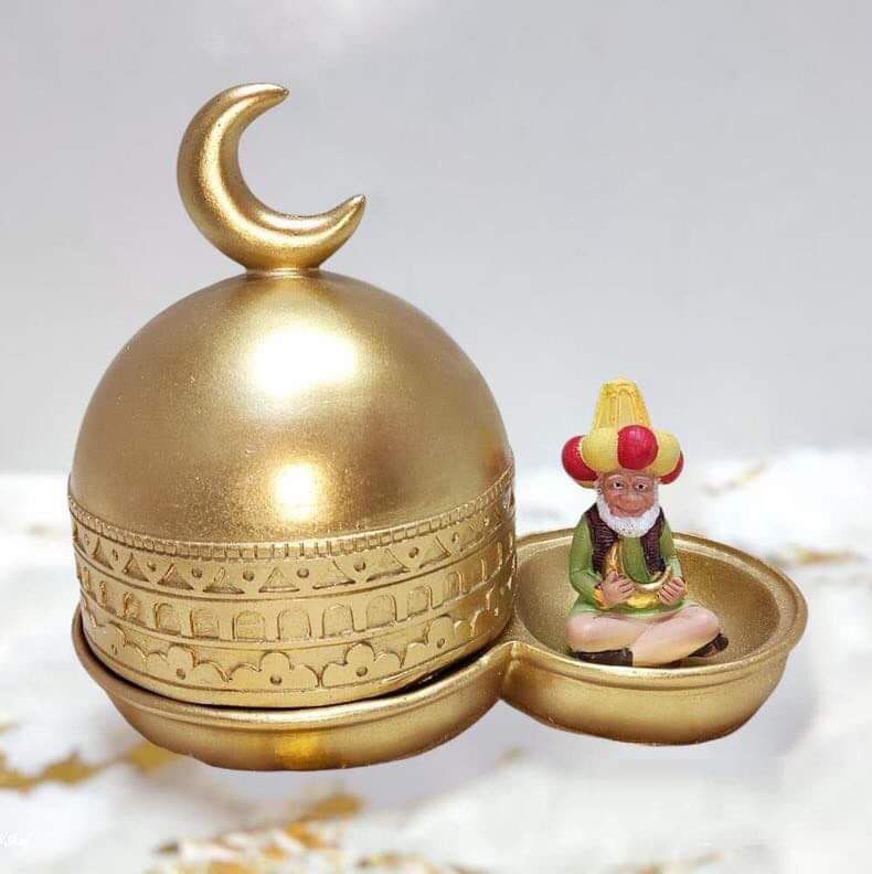 تمرية فنانيس فخار مطلي باللون الذهبي