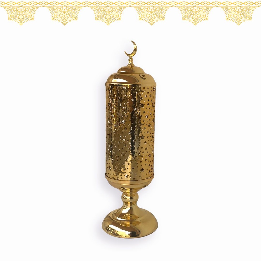 فانوس ومصباح رمضان ذهبي هلال ونجوم مضيء