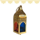 فانوس رمضان شمعة ذهبي مزخرف بزجاج ملون