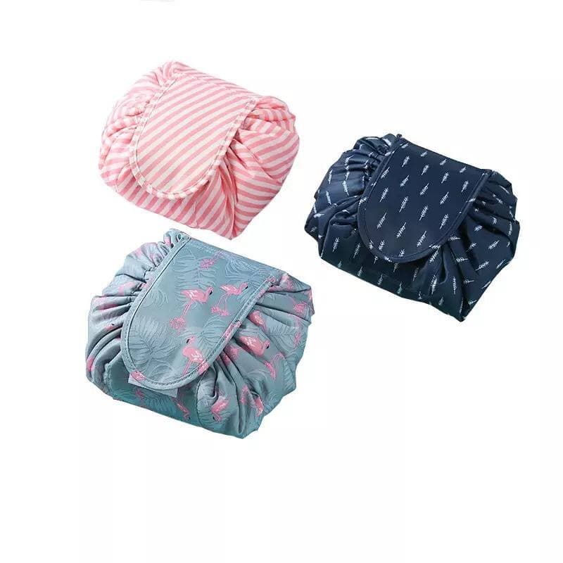 شنطة المكياج و الادوية