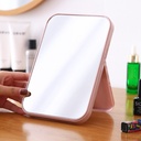 مرايا ليد مضيئة لرؤية افضل اثناء وضع الميكب تعمل ببطاريات او يو اس بي