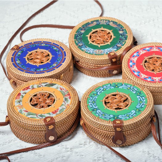 شنطة خوص كروس دائرية شيك للبحر والرحلات والخروج بأشكال مختلفة