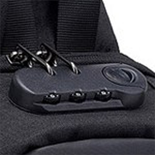 شنطة كتف رجالي وتر بروف برقم سري ووصلة يو اس بي لشحن الموبايل والايربودز