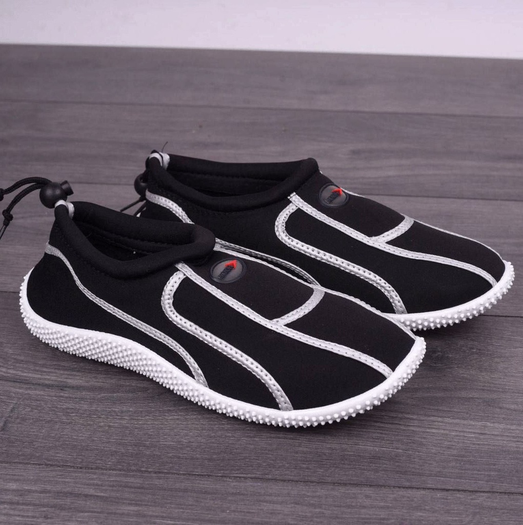 جزمة بحر حريمي بالوان مختلفة ومبهجة تناسب كل الاذواق