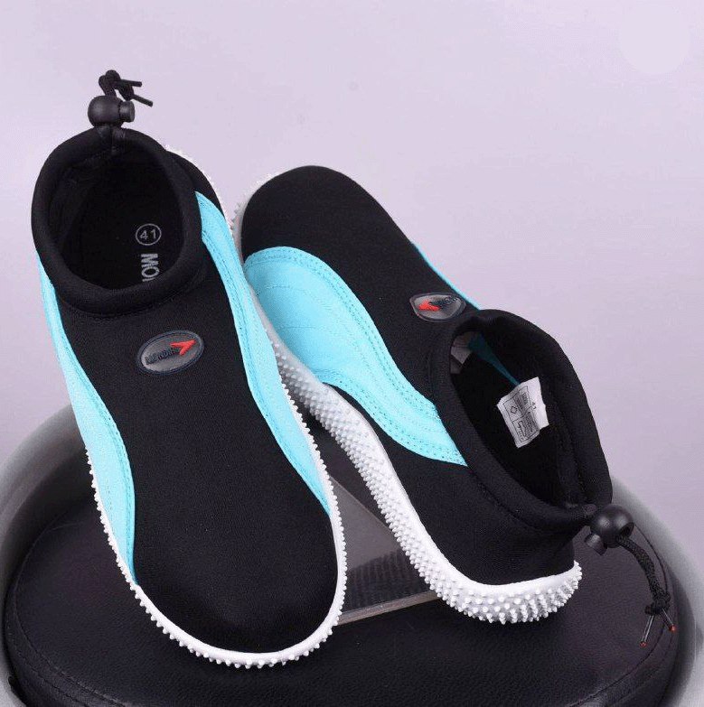 جزمة بحر رجالي بالوان ومقاسات مختلفة