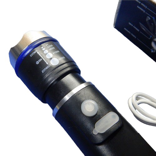 مصباح ليد وسويس نايف وسكين ومفك وفتاحة وكاسر زجاج طوارئ