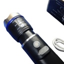 مصباح ليد وسويس نايف وسكين ومفك وفتاحة وكاسر زجاج طوارئ