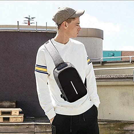 شنطة كتف رجالي برقم سري للحماية من السرقه ووصلة يو اس بي وتربروف