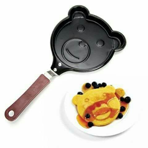 طاسة على شكل دبدوب لعمل البان كيك والبيض للأطفال