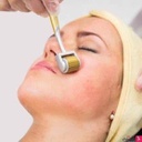 درما رول لإصلاح البشرة والقضاء على التجاعيد وأثار حب الشباب وتعزيز الكولاجين