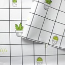 رول استيكر لاصق للحوائط والاثاث باشكال مختلفة تناسب كل الاذواق