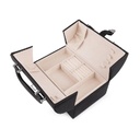 شنطة تنظيم المجوهرات والإكسسورات مقمسة من الداخل بقفل معدني لضمان الحفاظ علي المحتويات