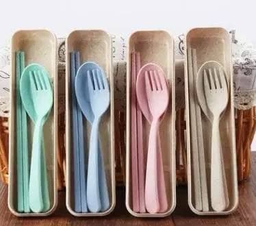 طقم ملعقة وشوكة وشوب ستيك من قش القمح الصحي للأكل في أي مكان