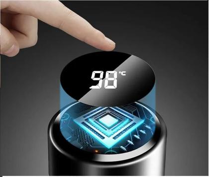 مج حراري لحفظ حرارة المشروبات بشاشة ديجيتال لعرض درحة الحرارة ومصفاه استانليس ستيل باشكال نجوم الفضاء 500 ملي