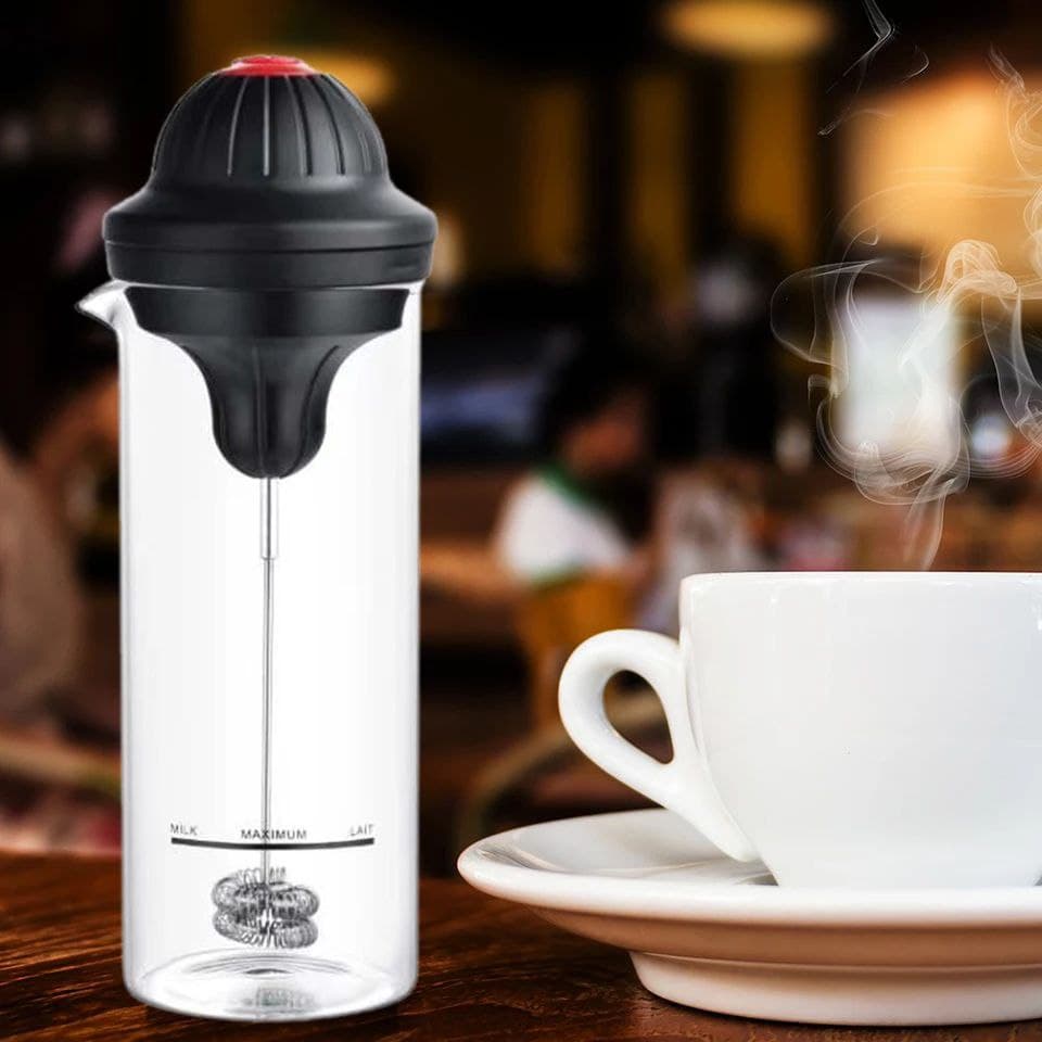 مضرب لبن بكوب لعمل النيسكافية واللاتيه برغوة غنية