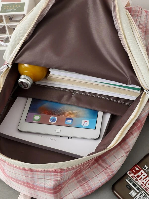 مجموعة شنط 4 قطع للمدارس وحمل متعلقات الاطفال الوان مختلفة