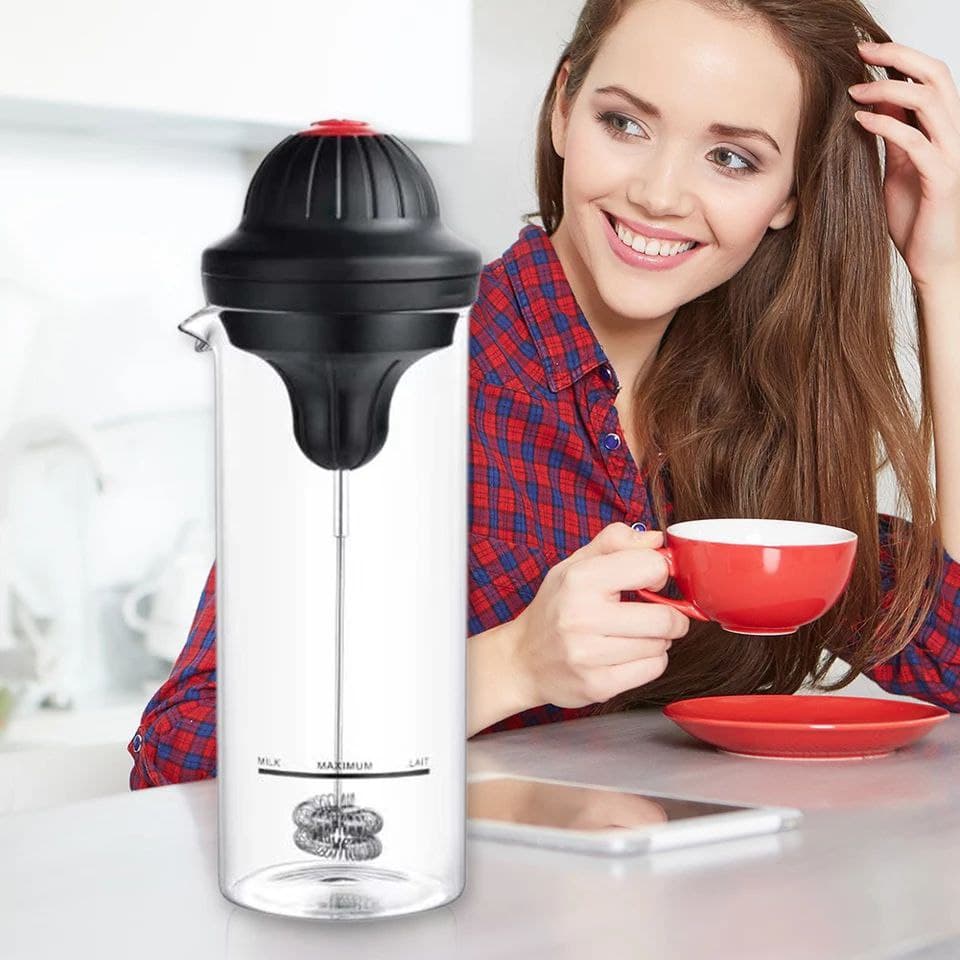 مضرب لبن بكوب لعمل النيسكافية واللاتيه برغوة غنية