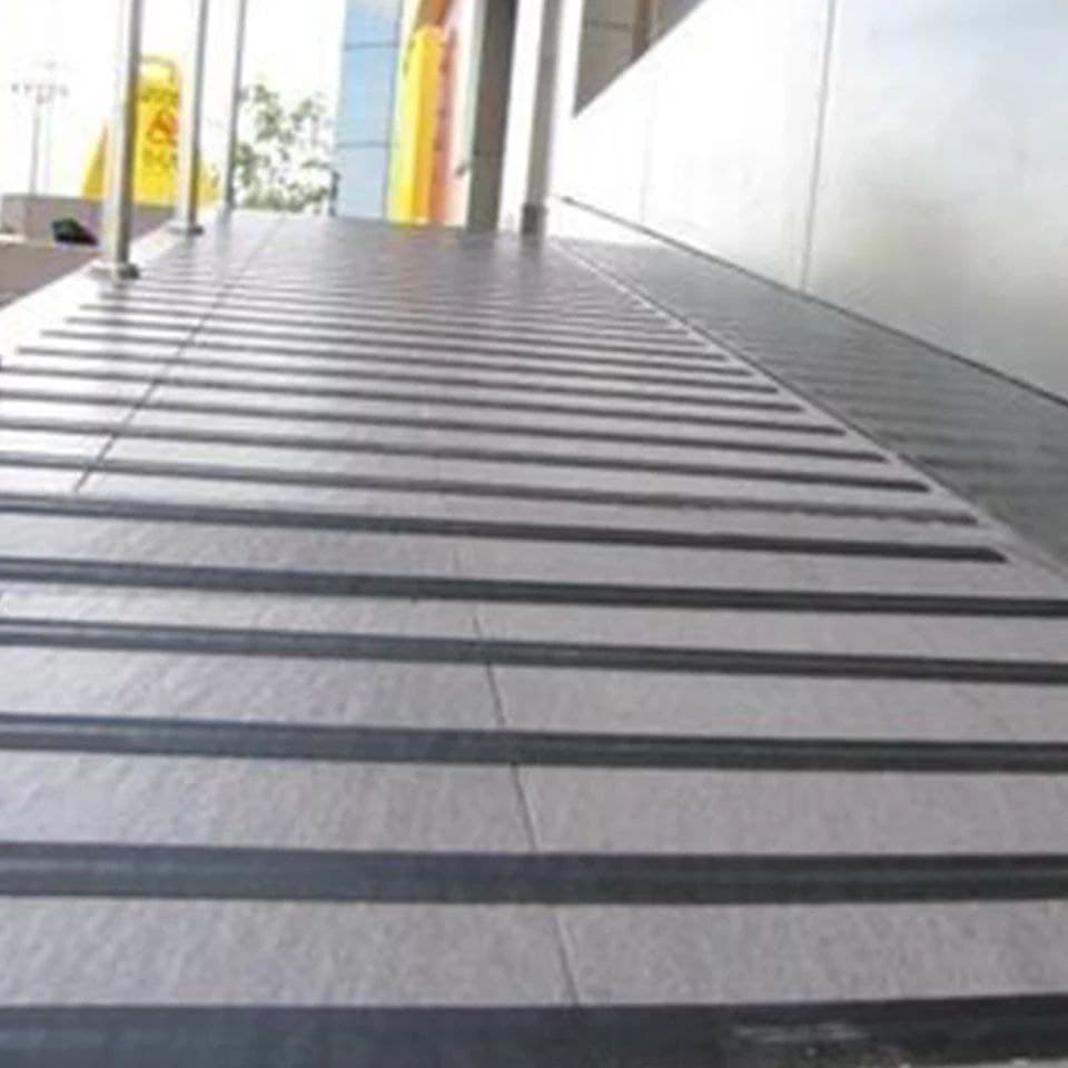 شريط مانع الإنزلاق الخشن للإستخدام داخل وخارج المنزل