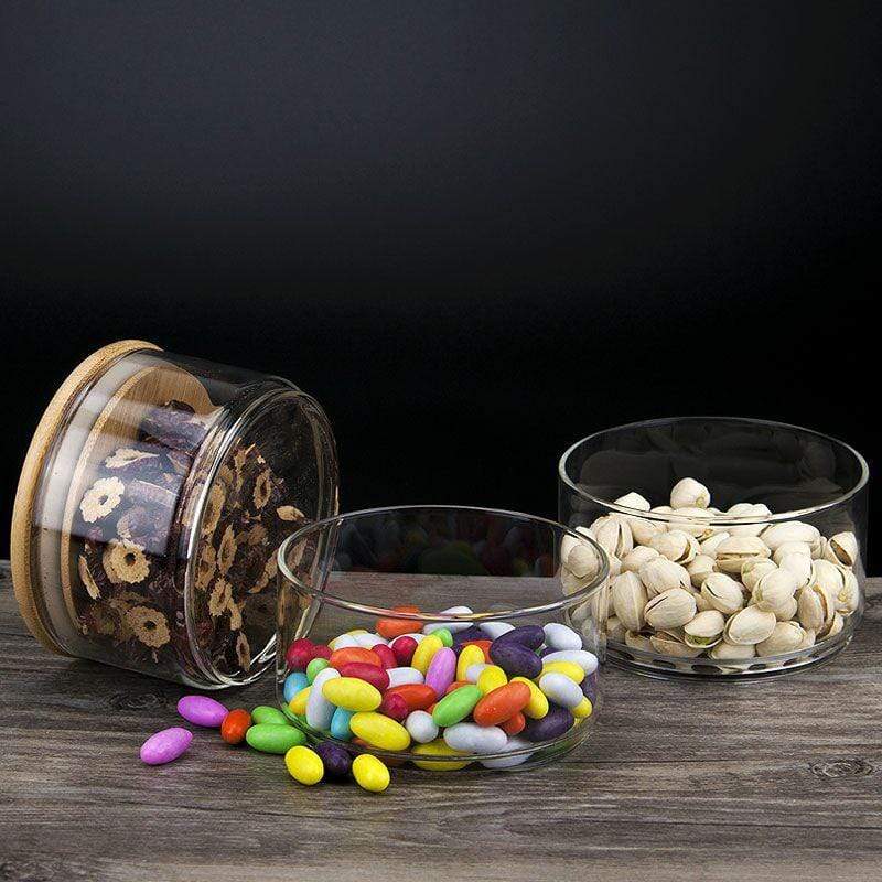 طقم كاندي زجاج ٣ دور بغطاء خشبي يستخدم كديكور للمنزل او كطقم توابل وتقديم المكسرات والكاندي والشوكلاته.