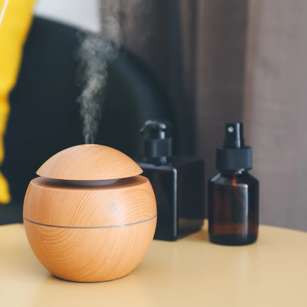 فواحة مضيئة 7 ألوان بخزان عطر و يو اس بي