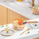 حلة زجاج لتقديم الاكل بيد خشب وغطاء علي شكل غزاله 1800 ملي