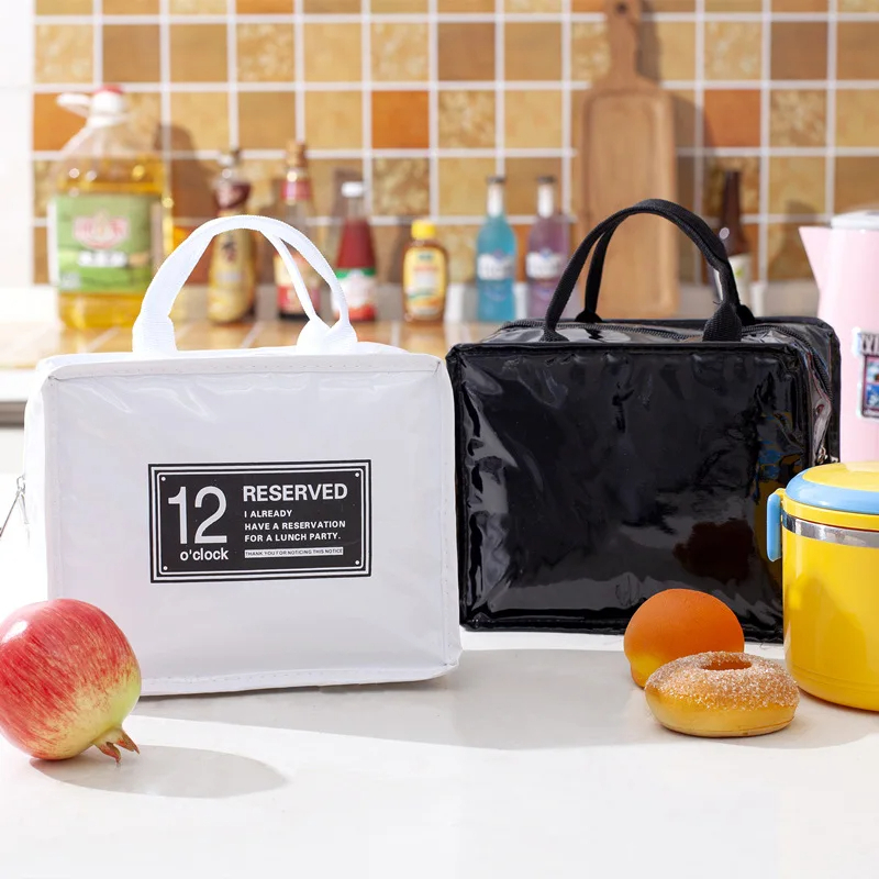 شنطه وتربروف لتنظيم و حمل ادوات الميك اب اللانش بوكس و مناسبه للسفر بيد