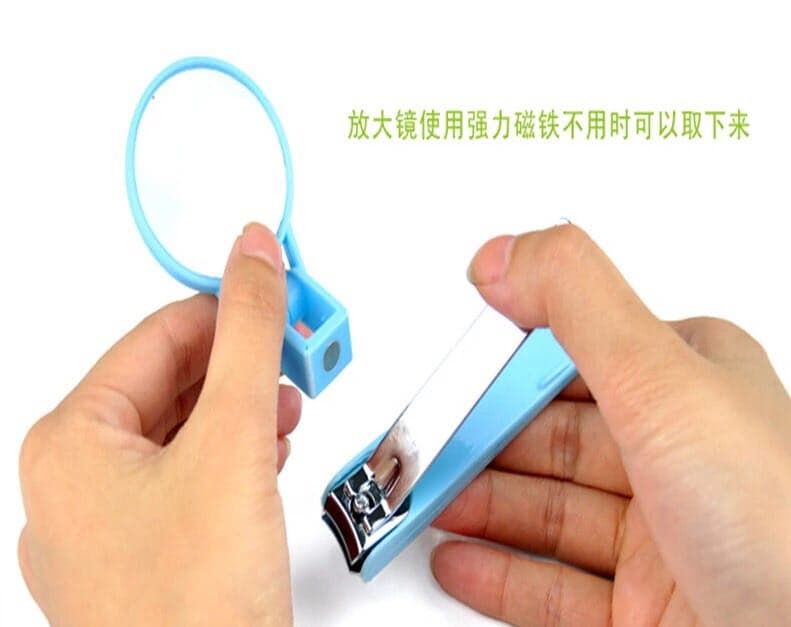 قصافة أظافر بعدسة مكبرة ومبرد