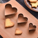 طقم قوالب تقطيع استانليس ستيل 12 قطعة للبسكويت والمعجنات بأشكال وأحجام مختلفة