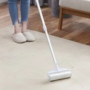 لمامة لإزالة الوبر والشعر من المفروشات والستائر والارضيات بيد معدن ومقبض مريح