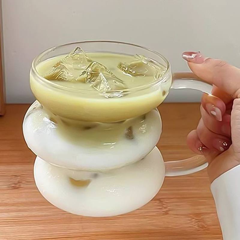 مج بومبيه زجاج شفاف بيد لشرب وتقديم العصائر والنسكافيه والايس كوفي