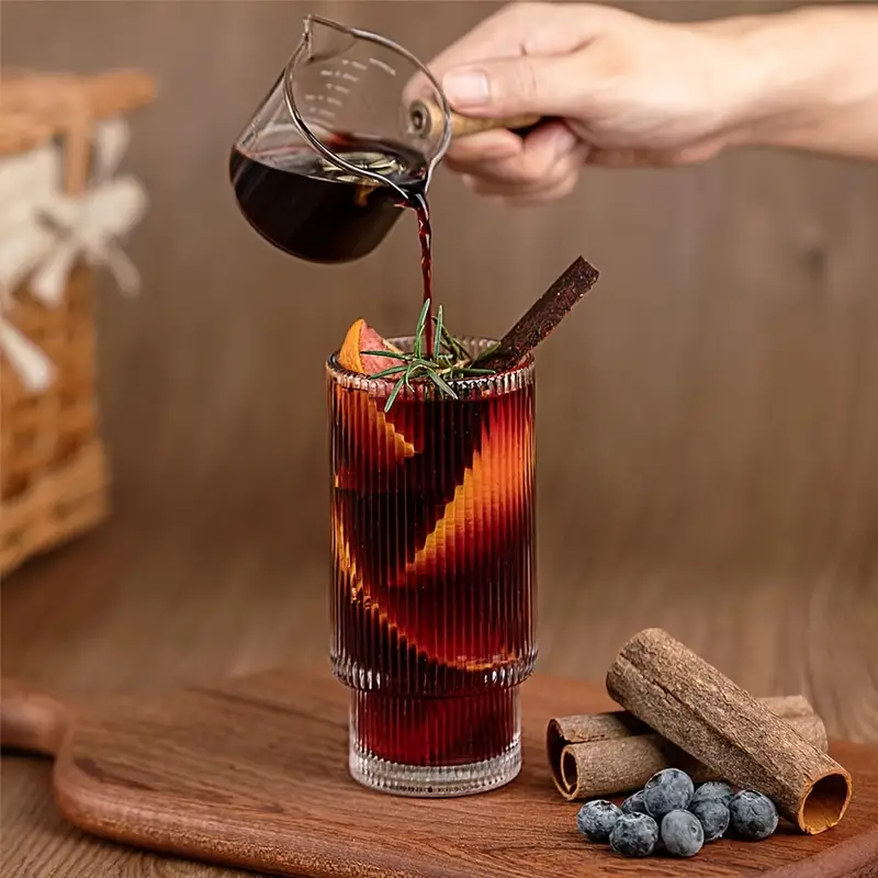 كوب متدرج 400 ملي لشرب و تقديم العصائر و المشروبات و الايس كوفي بشكل مختلف