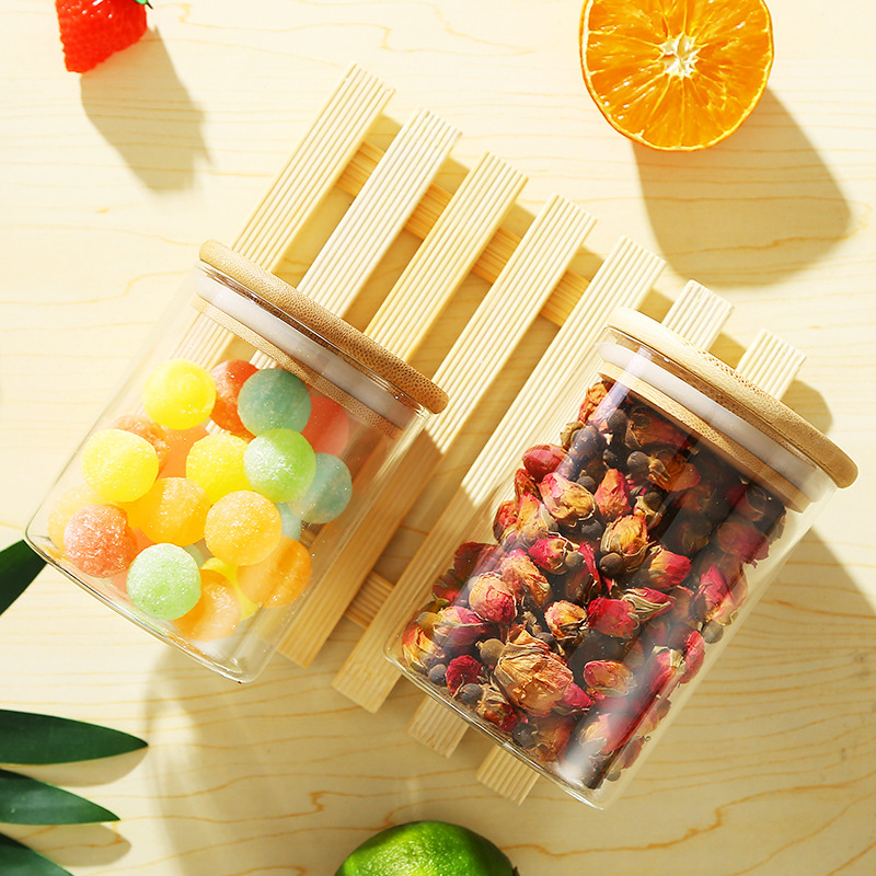 طقم توابل زجاجي  بغطاء خشبي 8 قطع  باستاند خشبي