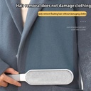 لمامة وبر يدوية ذاتية التنظيف بمقبض لسهوله استخدامها لإزالة الوبر و شعر الحيوانات من الملابس والسجاد والمفروشات