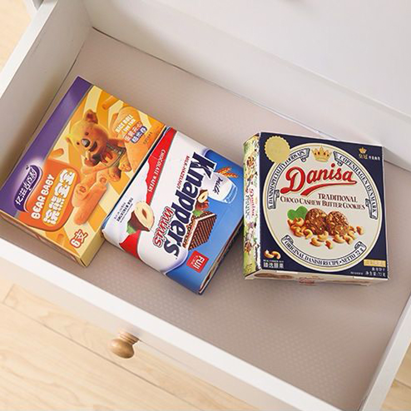 رول بطانة وتربروف لأرفف وأدراج  الدواليب والثلاجات 5 متر قابل للقص والغسيل لإعادة الأستخدام