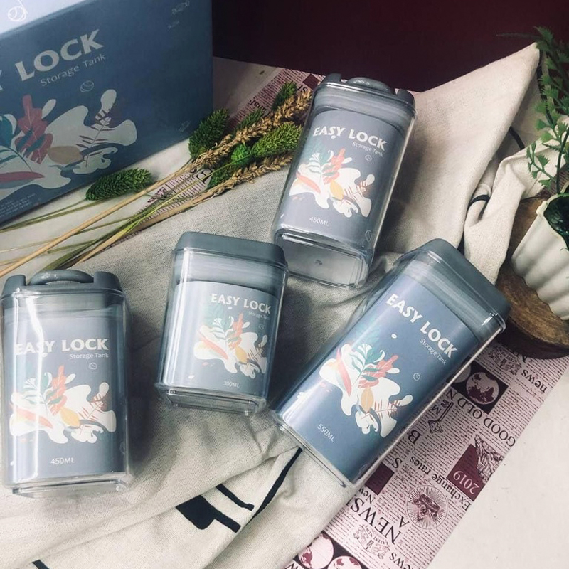 طقم علب اكريلك 4 قطعه محكم الغلق دائري الشكل 4 مقاسات مختلفة لحفظ و تخزين  البقوليات و  الكاندي و الحبوب