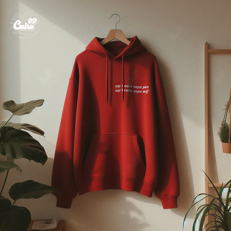 My Heart says yes , My Brain says wtf هودي  اوفر سايز قطن باللون الاحمر
