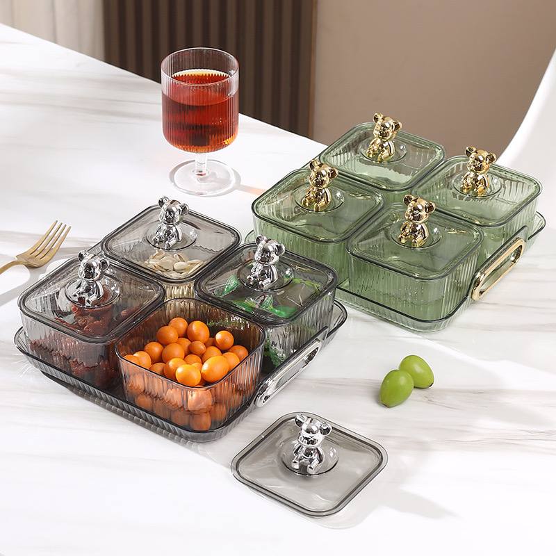 طقم تسالي اكيليريك 4 قطع بغطاء بمقبض علي شكل دب مع صينية لتقديم التسالي و اللب و المكسرات