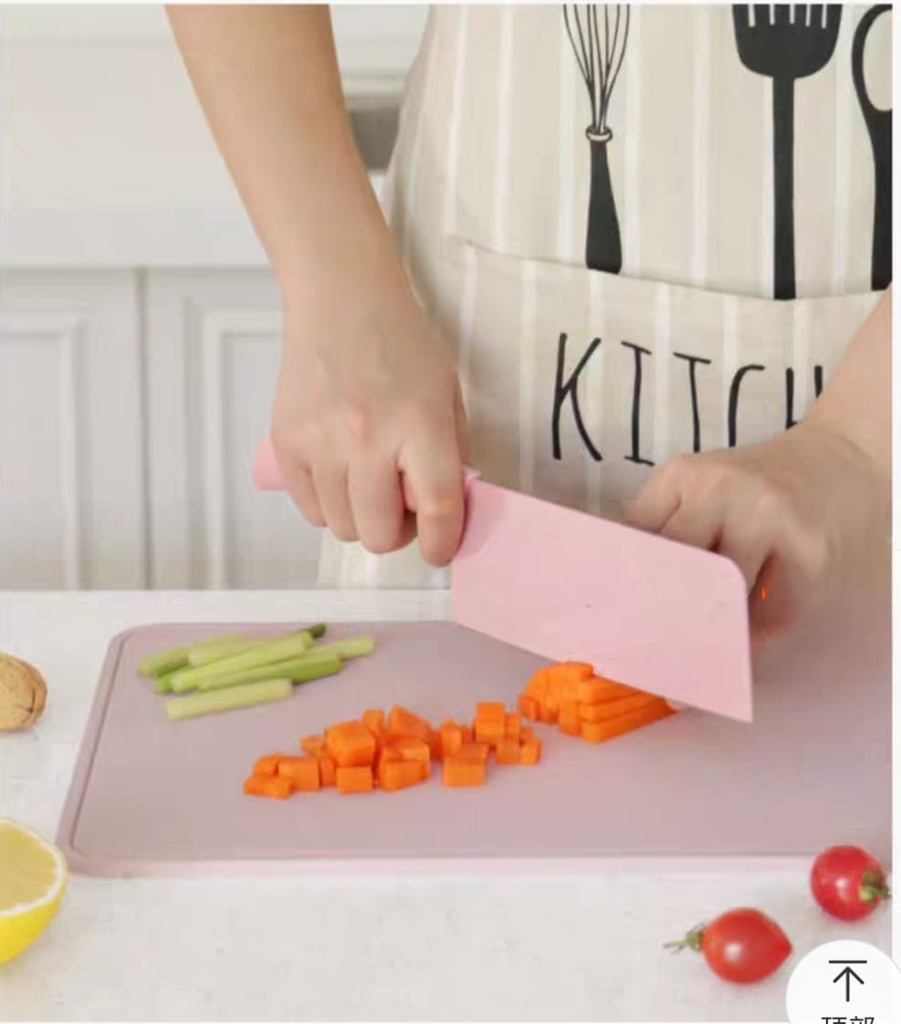 طقم سكاكين 6 قطع ستانليس ستيل بطلاء مانع للالتصاق مع مقص ومسن سكاكين لتقطيع اللحوم والخضروات والفاكهة - بينك