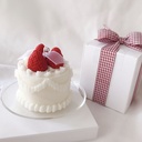 شمعة علي شكل تورتة فواحة لتغير ديكور البيت و المنزل و مناسبة لاعياد الميلاد