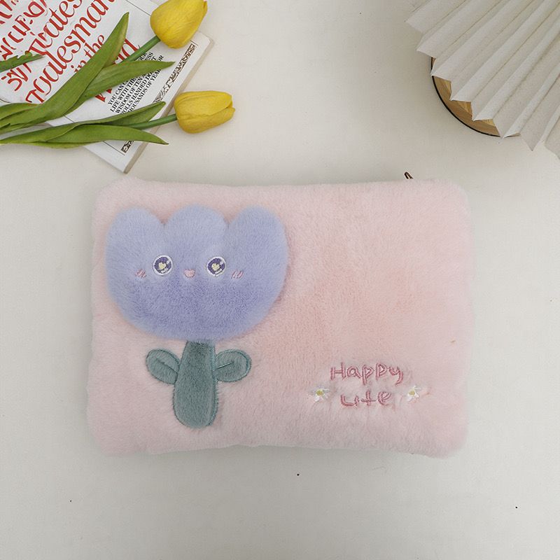 قربة مياه كهربائية محمولة لتدفئة البطن والظهر والتخفيف الآلم البريود فرو ناعم بوردة ثري دي  عملية وسهلة الأستخدام