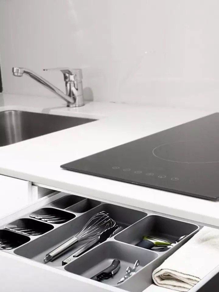 منظم درج المعالق