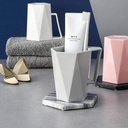 كوب 2*1لحمل وتنظيم معجون وفرشة الاسنان الشخصية وغسول الفم مصمم بشكل شيك ويد لسهولة الاستخدام