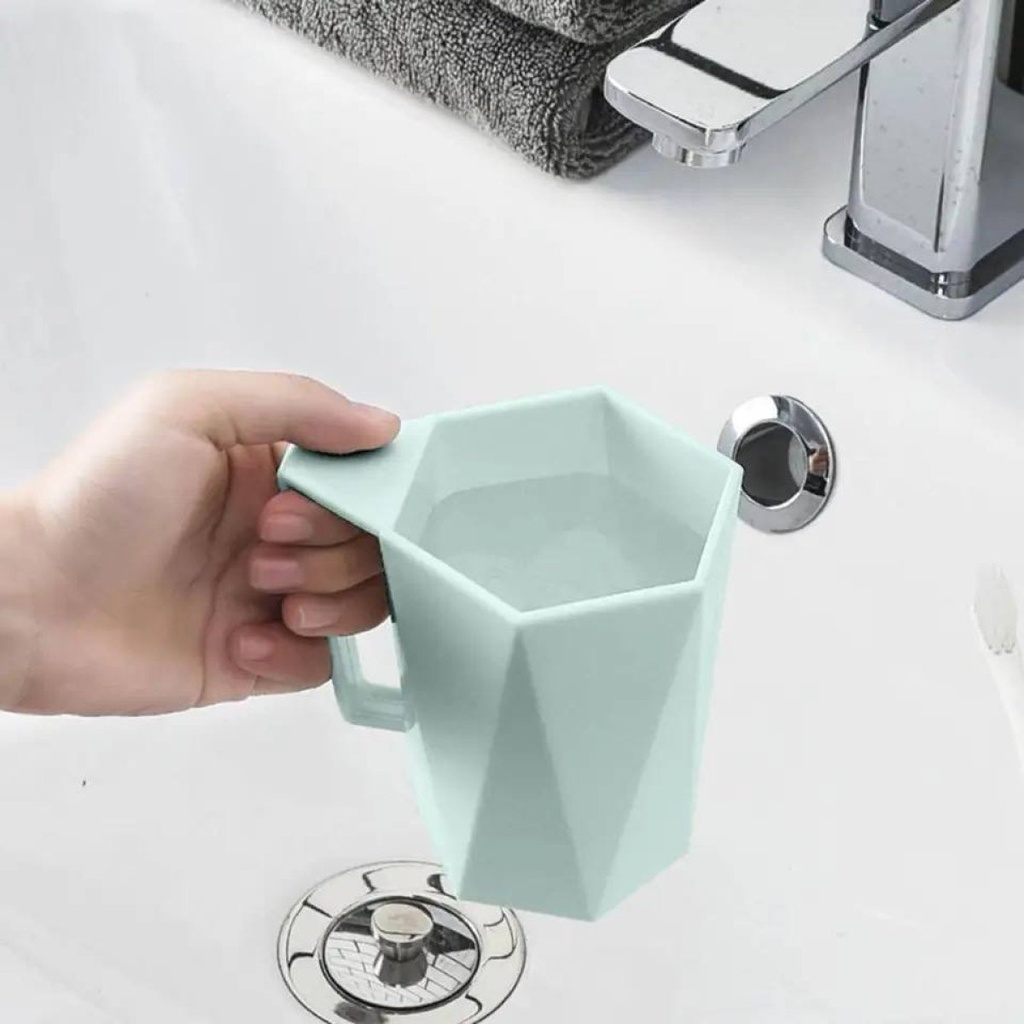 كوب 2*1لحمل وتنظيم معجون وفرشة الاسنان الشخصية وغسول الفم مصمم بشكل شيك ويد لسهولة الاستخدام