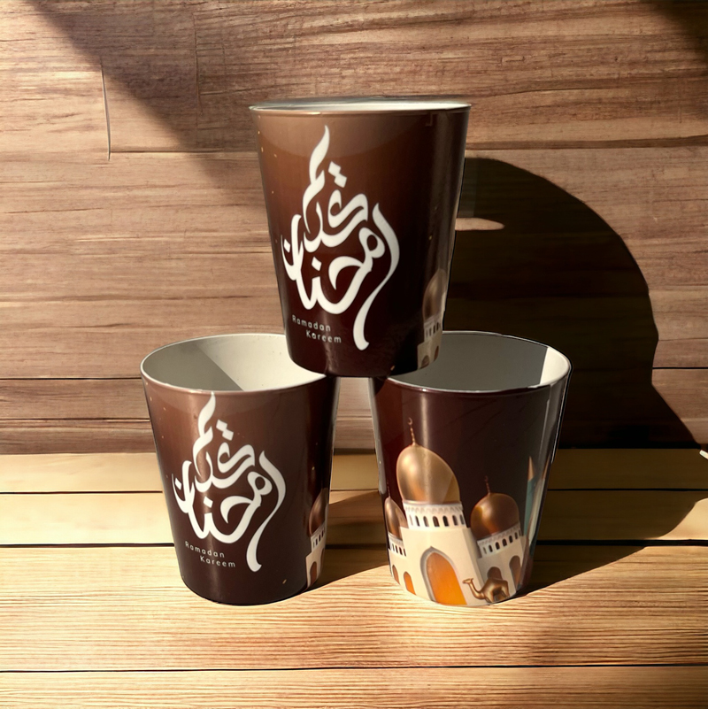 طقم دورق رمضان كريم + 3 كوبايات بغطاء محكم الغلق و يد لتقديم المشروبات للضيوف في رمضان