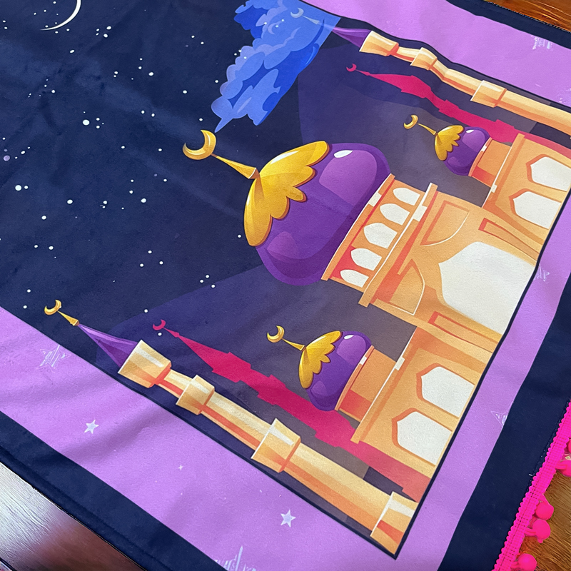 سجادة صلاة قطيفة مبطنة بشراشيب الوان ناعمة للجبهة والمفاصل مقاس 56 * 96 سم للصلاه في المسجد او البيت او العمل