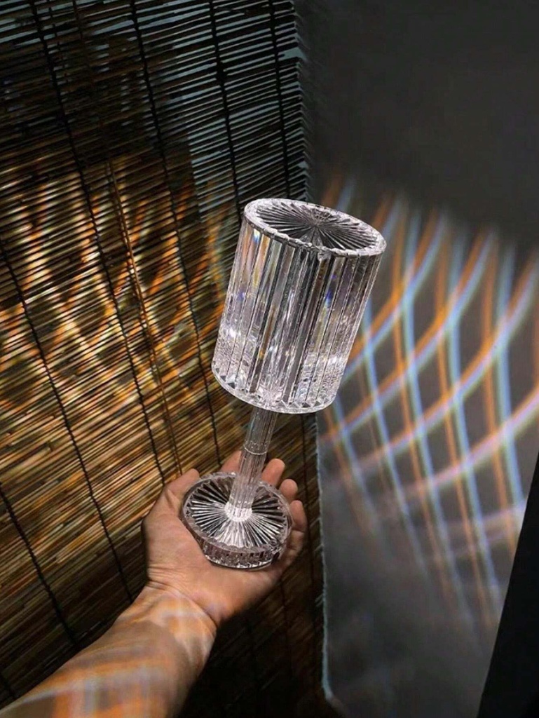 اباجورة اكريليك كريستالي تاتش 12 لون مختلفين تعمل بالشحن وريموت كنترول ويأتي معها وصله يو اس بي لغرفة النوم و المكتب