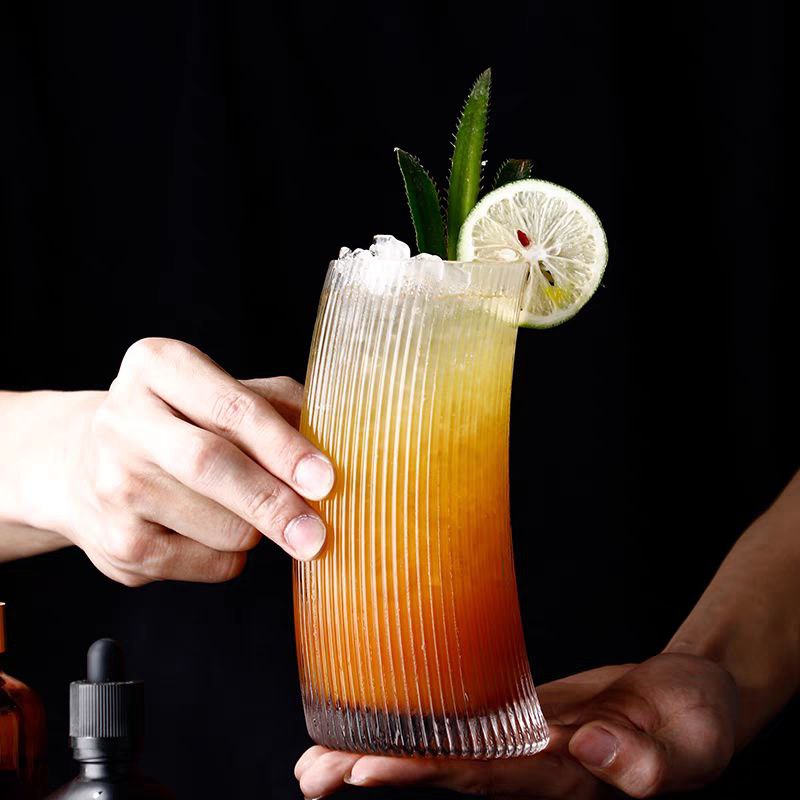 كوباية 500 ملي  زجاج مضلع شفاف لشرب و تقديم العصائر والايس كوفي  للضيوف بشكل شيك