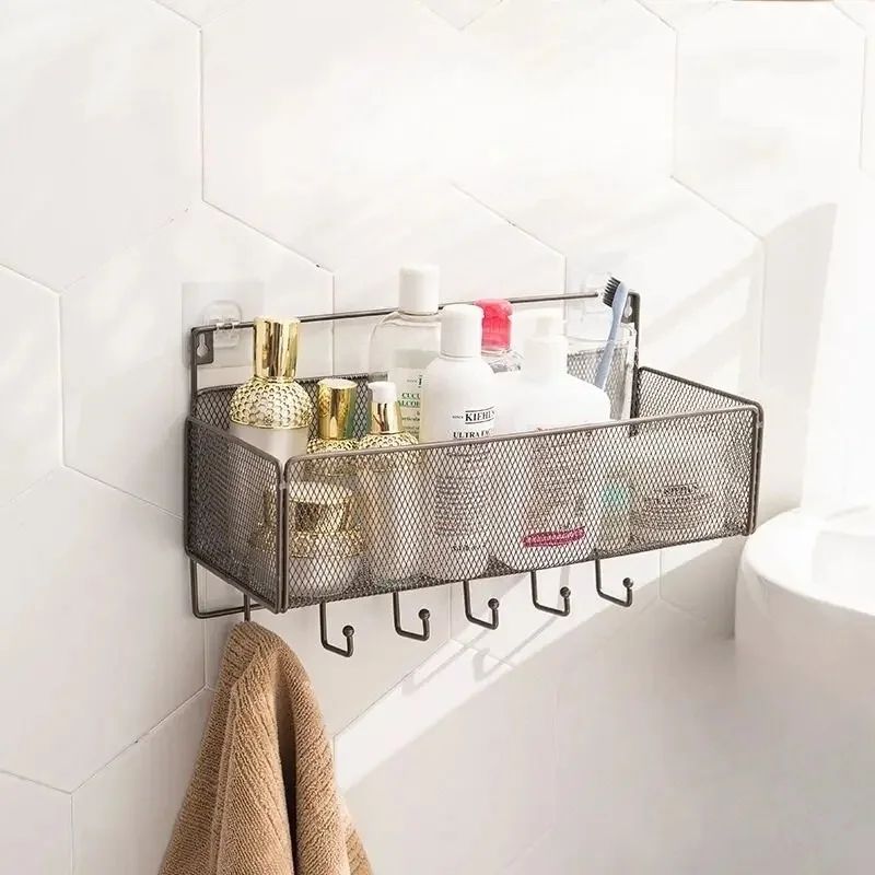 رف معدني ب 5 هوك لتنظيم ادوات الحمام و المطبخ و الديكور يأتي مع هوك دبل فيس لتثبيته علي الحائط بسهولة