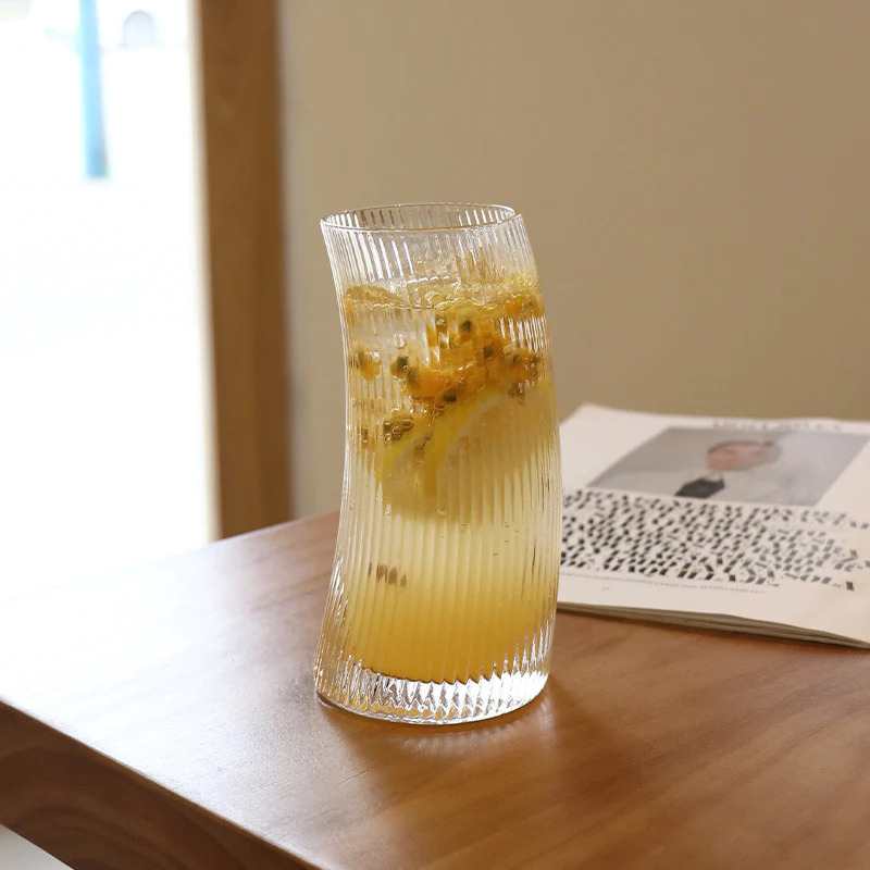 كوباية 500 ملي  زجاج مضلع شفاف لشرب و تقديم العصائر والايس كوفي  للضيوف بشكل شيك